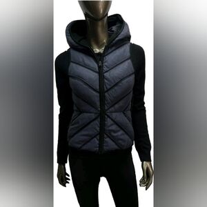 Blanc Noir Womens Large  Reflective Mesh Inset Reflective Puffer Vest Navy Blue